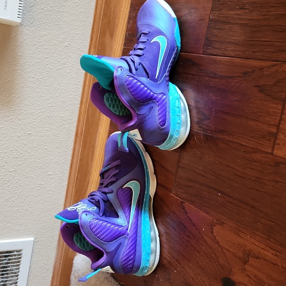 Nike LeBron 9 Summit Lake Hornet Men's 8 - Picture 3 of 4